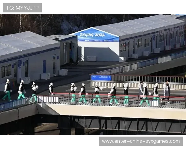 罗马中路渗透连续完成亮眼配合,全场气氛被彻底点燃 罗马中路渗透连续完成亮眼配合,全场气氛被彻底点燃