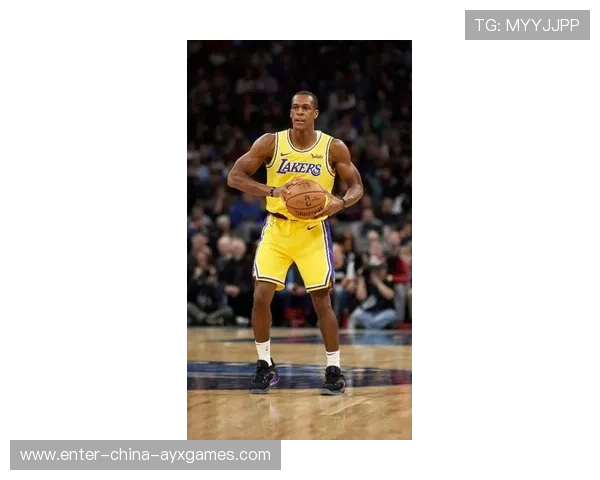 都灵外线推进越推越深连续造成高危场面 都灵外线推进越推越深连续造成高危场面